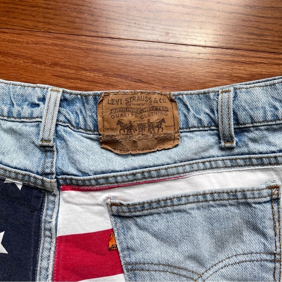Vintage Levi’s Orange Tab American Flag Raw Hem Distressed Denim cut off Jeans - Picture 12 of 14